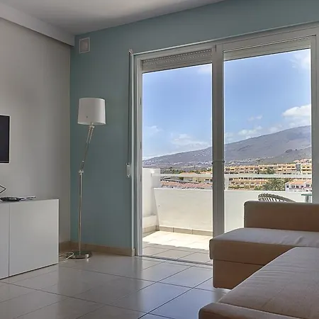 Panorama Island Village Apartment *